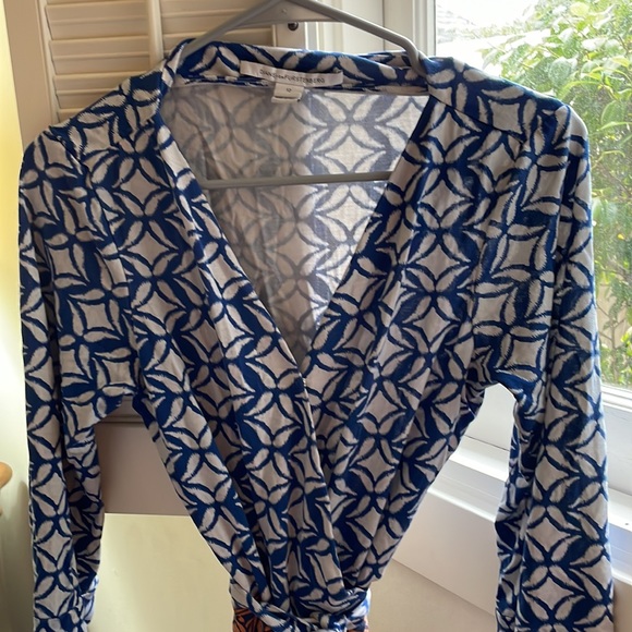 DVF Wrap Dress 12 - Picture 2 of 3